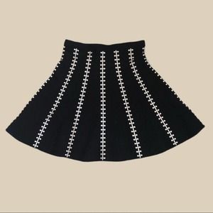 Saks Fifth Avenue Knit Skirt Sz L